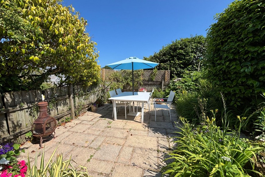 6 Church Road, Mylor, TR11