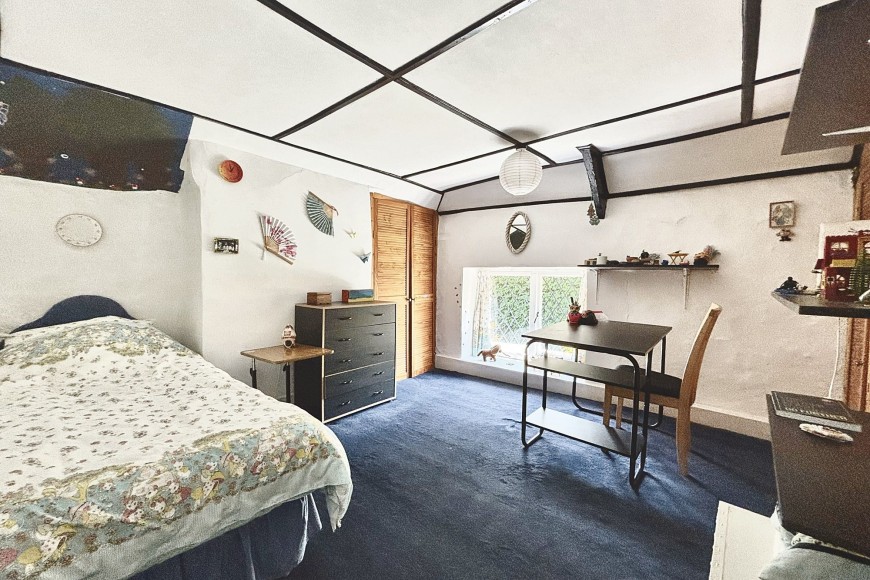 6 Church Road, Mylor, TR11