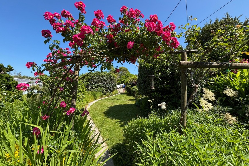 6 Church Road, Mylor, TR11