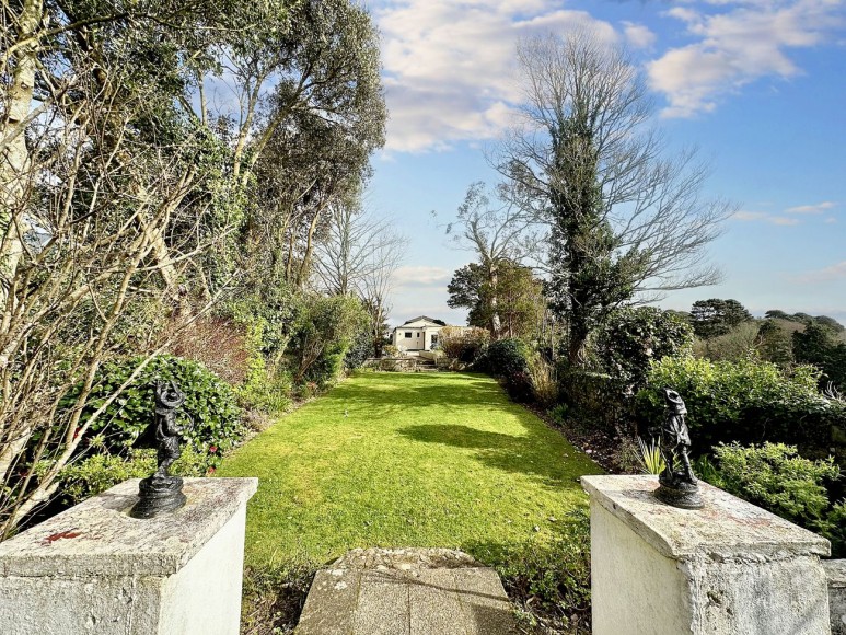 Pennance Road, Falmouth, TR11