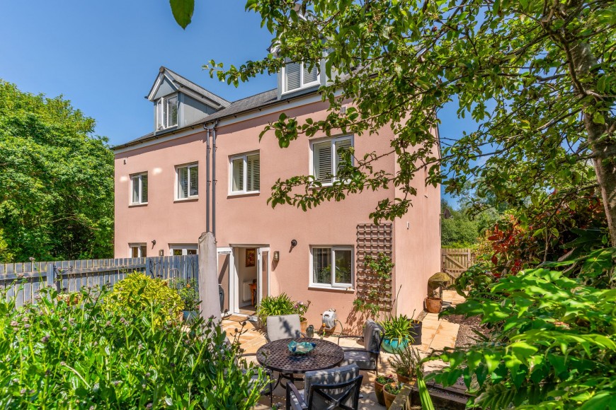Rosva Morgowr, Falmouth, TR11