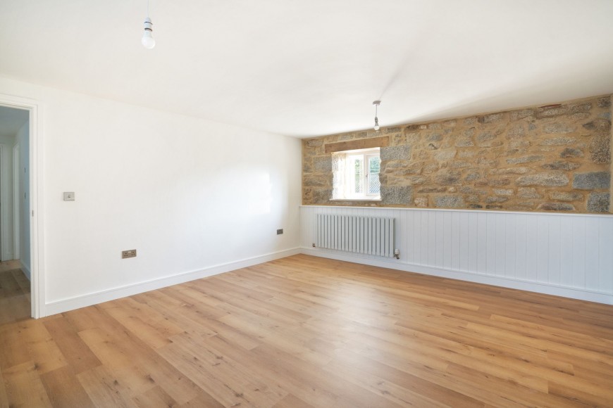 Lower Treluswell, Penryn, TR10