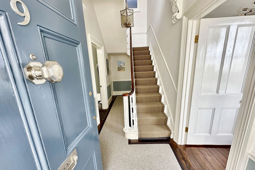 9 Stratton Terrace, Falmouth, TR11