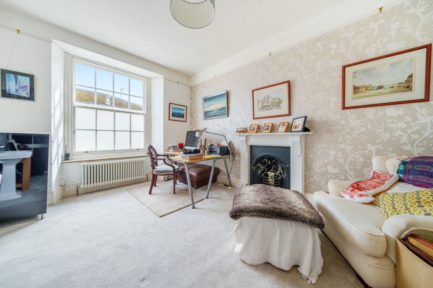 9 Stratton Terrace, Falmouth, TR11