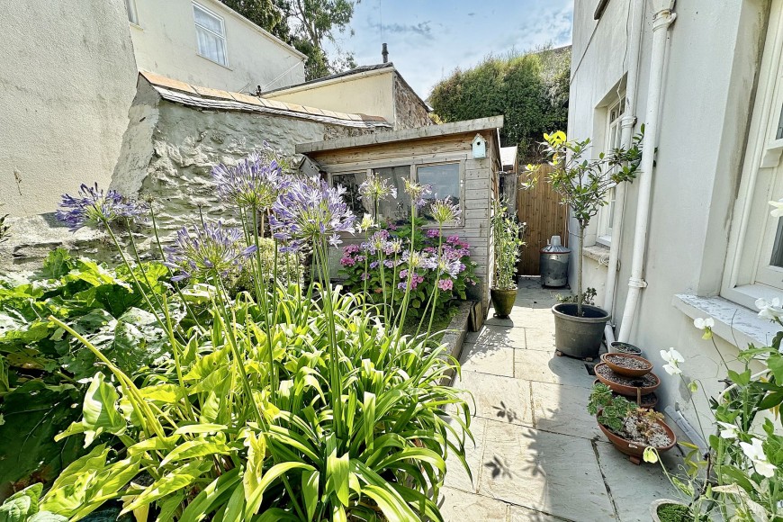 9 Stratton Terrace, Falmouth, TR11