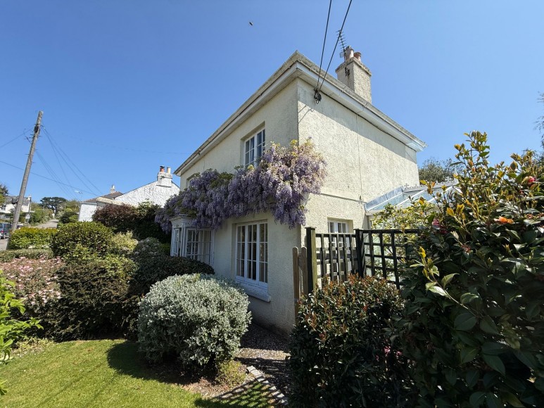 Passage Hill, Mylor, TR11