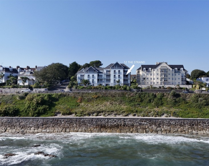 Cliff Road, The Strand Cliff Road, TR11