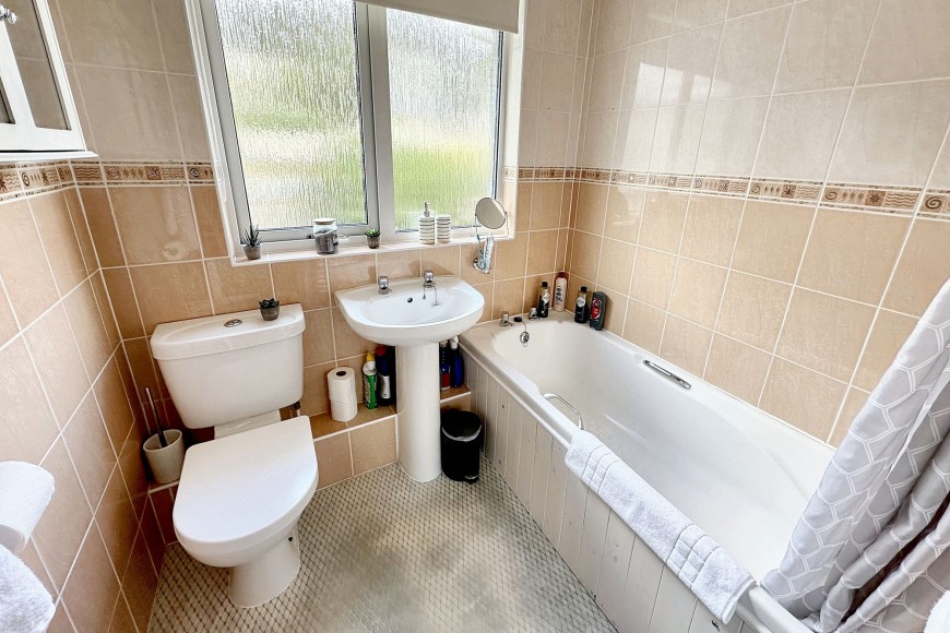 Cunningham Park, Mabe Burnthouse, TR10