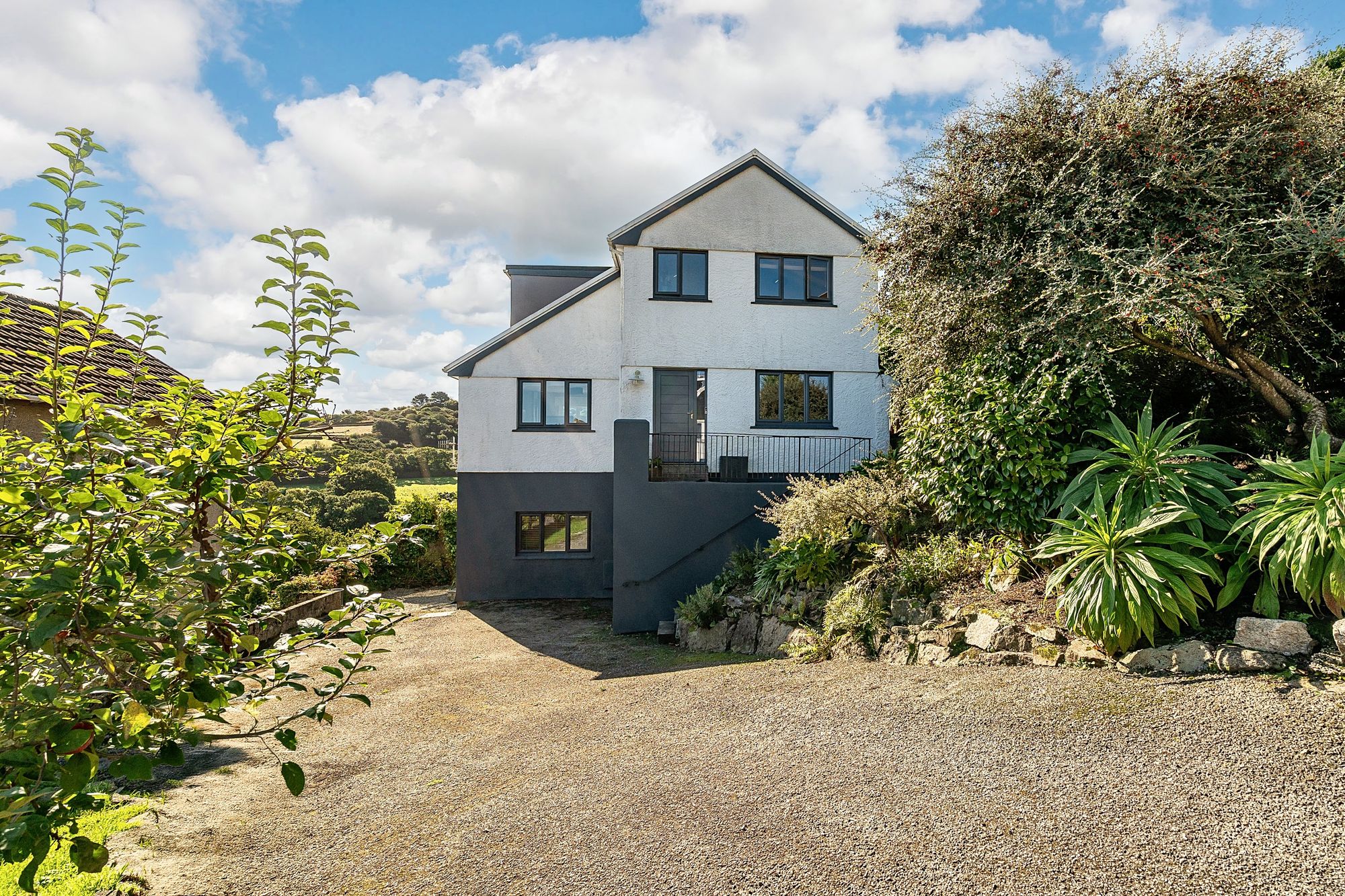 Polsethow, Penryn, TR10