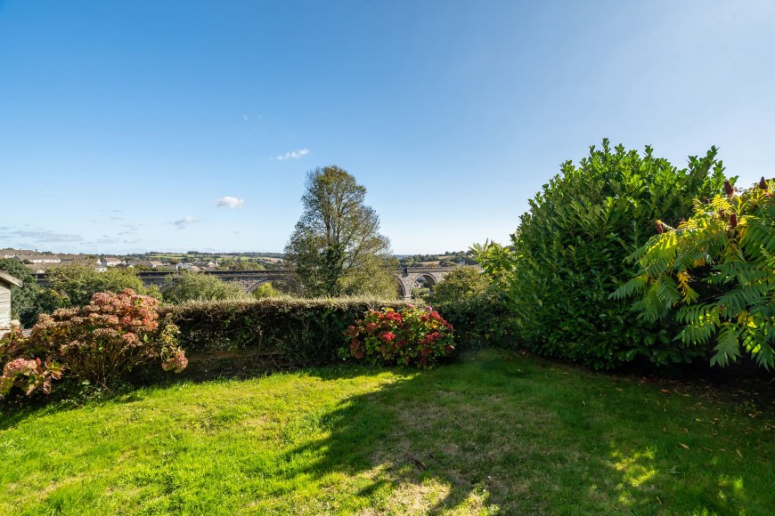 Polsethow, Penryn, TR10