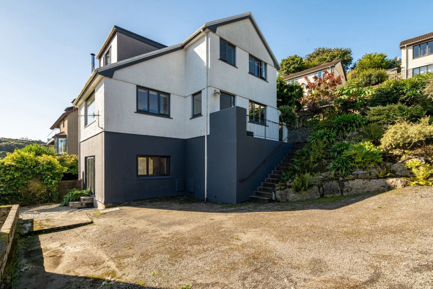 Polsethow, Penryn, TR10