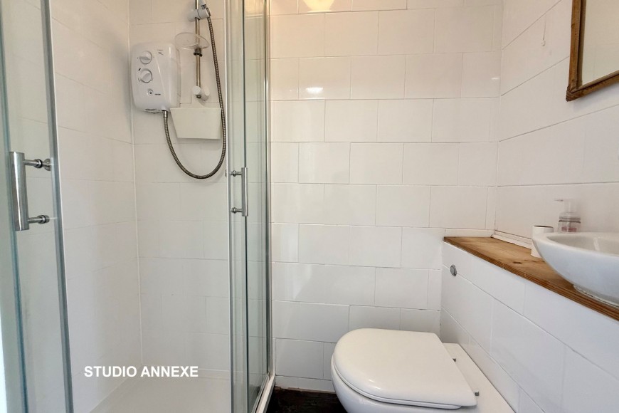 Polsethow, Penryn, TR10