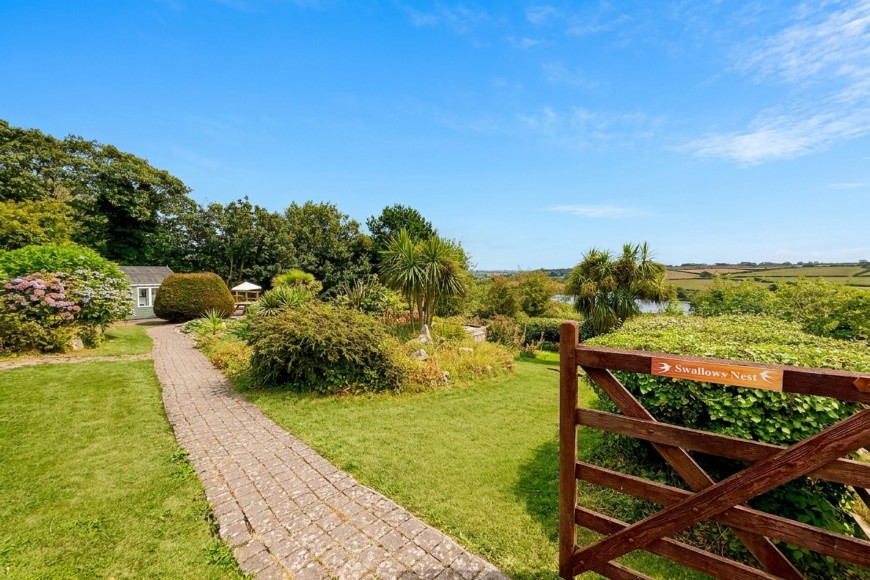 Antron Lane, Mabe Burnthouse, TR10