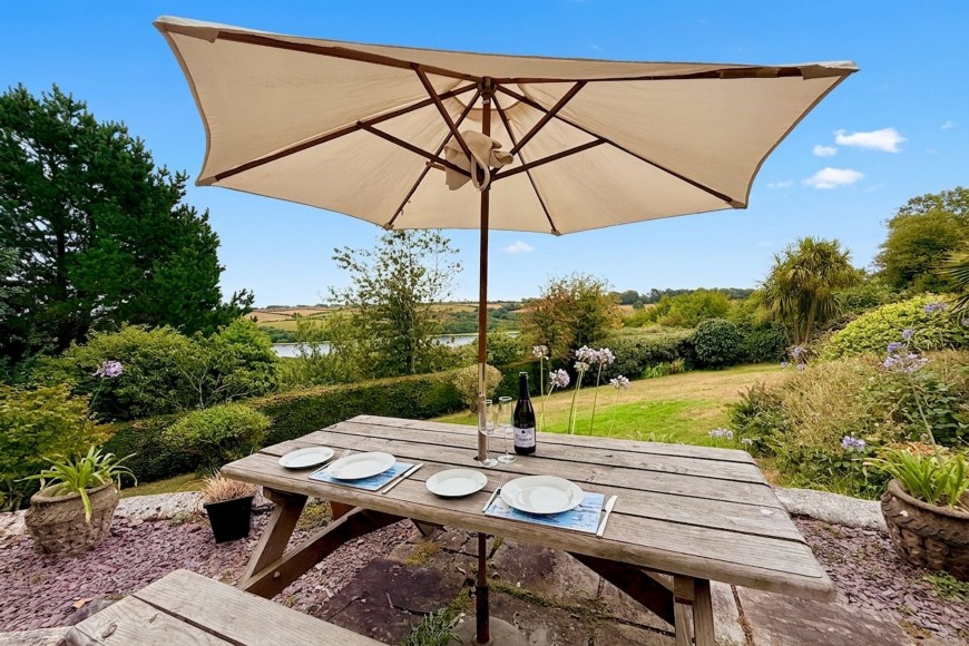 Antron Lane, Mabe Burnthouse, TR10
