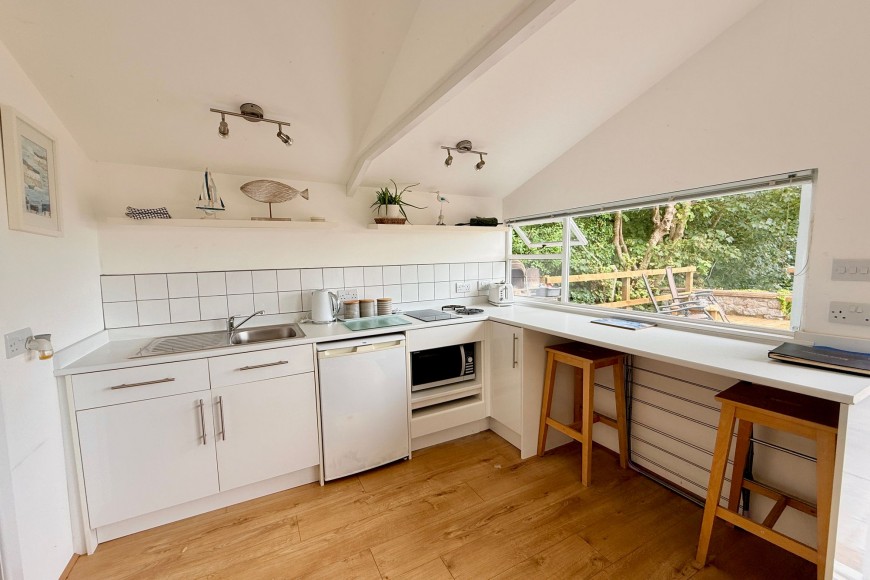 Antron Lane, Mabe Burnthouse, TR10