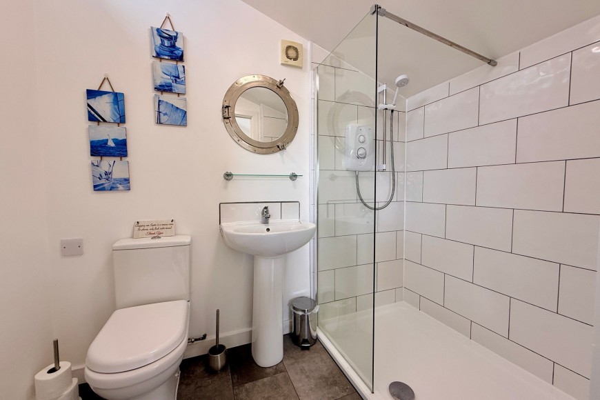 Antron Lane, Mabe Burnthouse, TR10