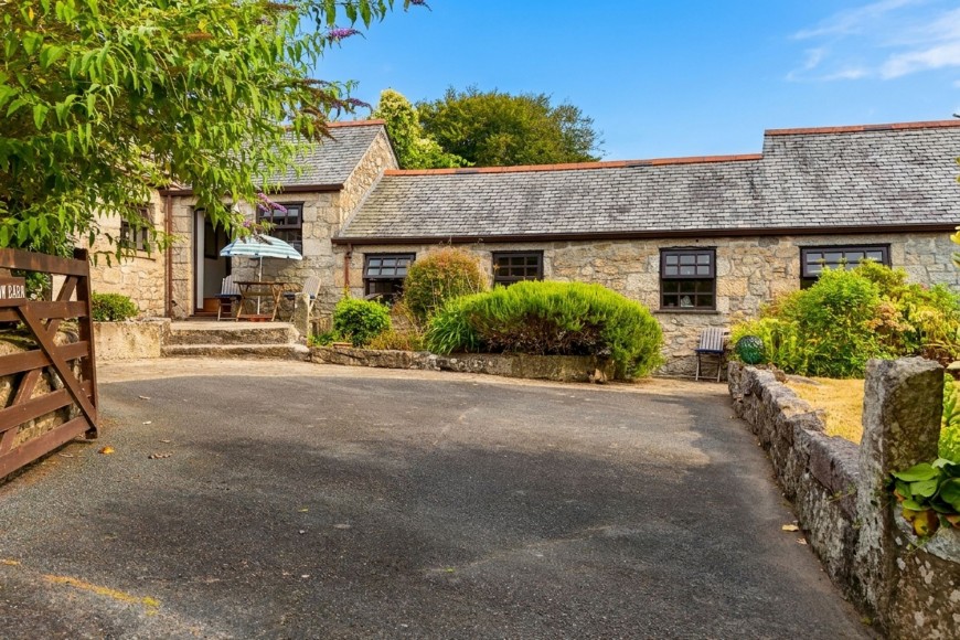 Antron Lane, Mabe Burnthouse, TR10