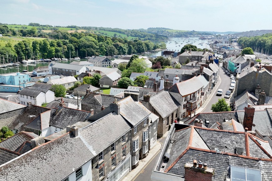 Lower Market Street, Penryn, TR10