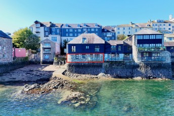 Janes Court, The Packet Quays, TR11