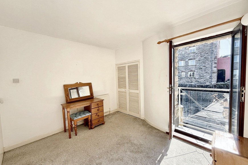 Janes Court, The Packet Quays, TR11