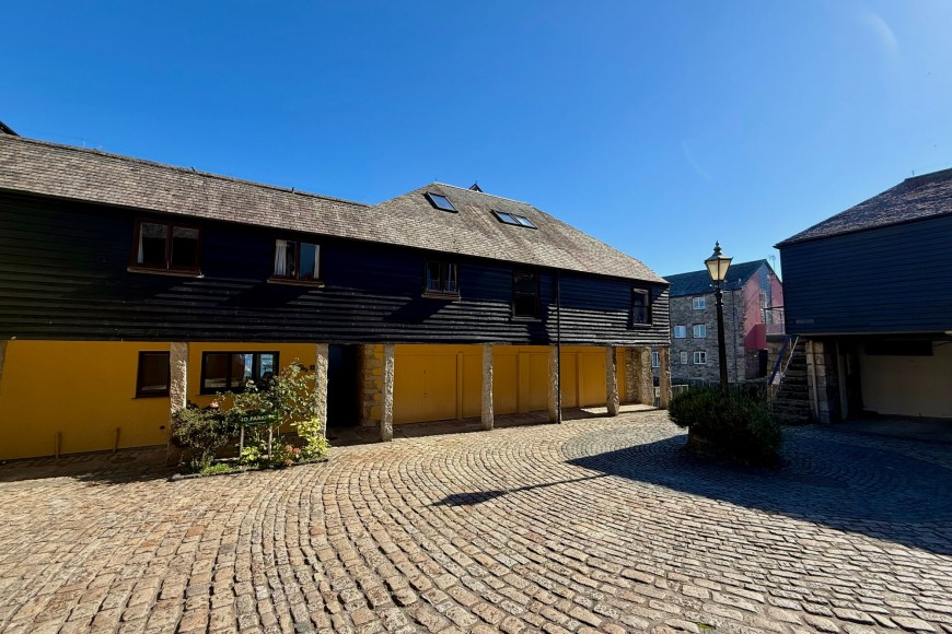 Janes Court, The Packet Quays, TR11