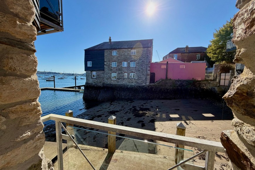 Janes Court, The Packet Quays, TR11